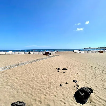 Апартаменти Atico Con Wifi, Vista A Oceano En Primea Linea De Playa *